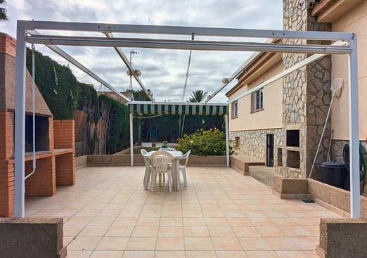 Villa in Mil Palmeras