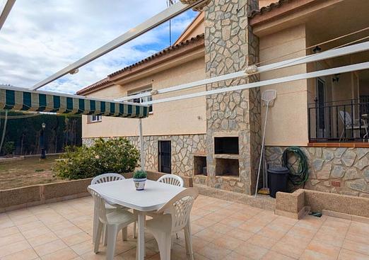 Villa in Mil Palmeras