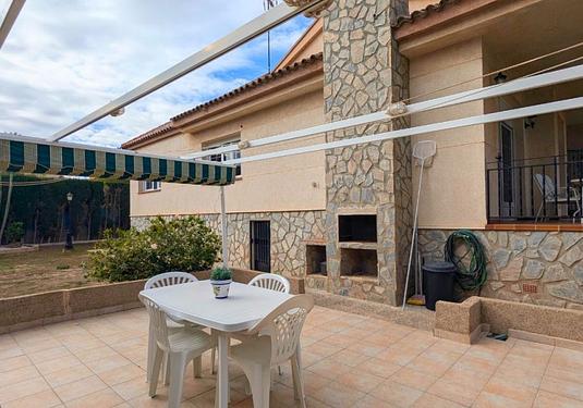 Villa in Mil Palmeras