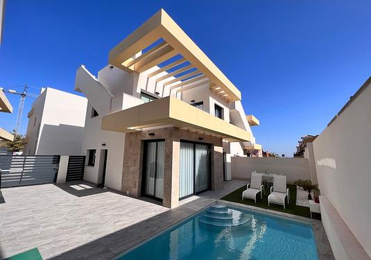 Villa in Los Montesinos