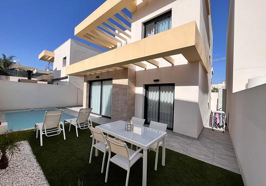 Villa in Los Montesinos