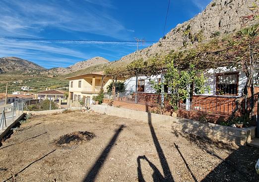 Villa in Periana
