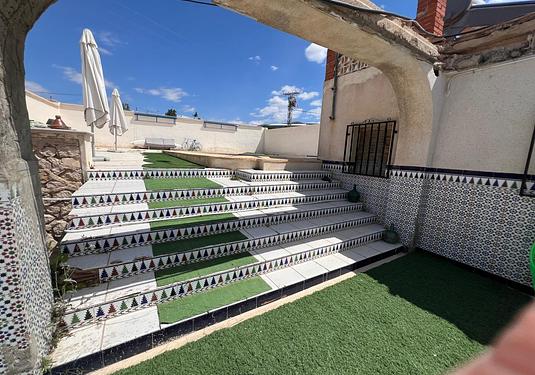 Country house in Algueña