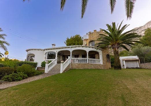 Villa in Denia