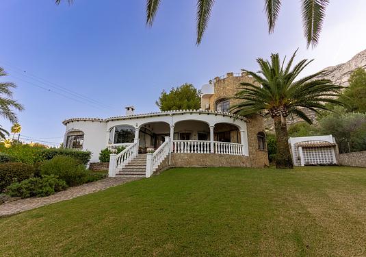 Villa in Denia