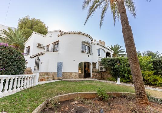 Villa in Denia
