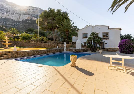 Villa in Denia