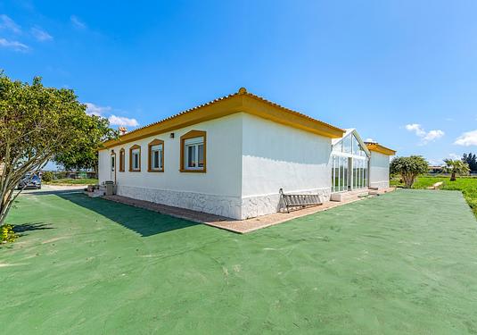 Villa in Los Montesinos