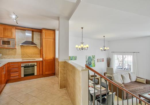 Town house in Lauro Golf