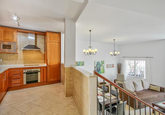 Town house in Lauro Golf