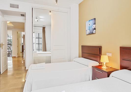 Town house in Lauro Golf