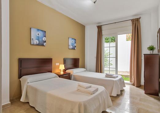 Town house in Lauro Golf