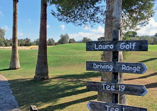 Town house in Lauro Golf