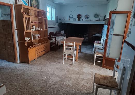 Country house in Yecla