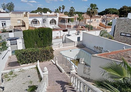Semi detached in Torrevieja