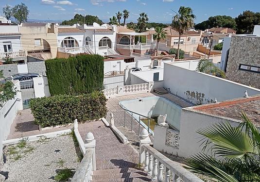 Semi detached in Torrevieja