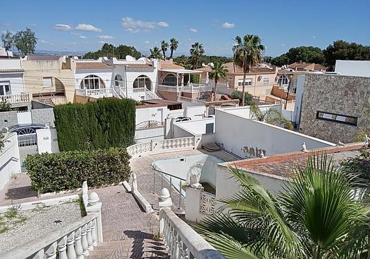 Semi detached in Torrevieja
