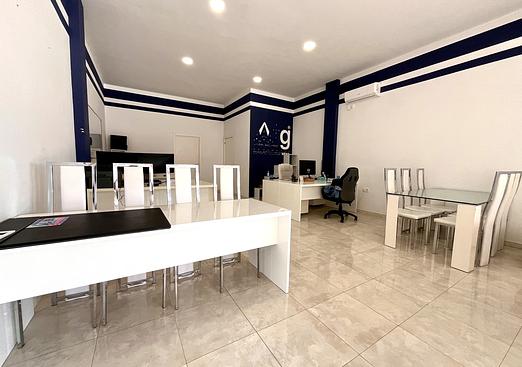 Commercial in Playa Flamenca