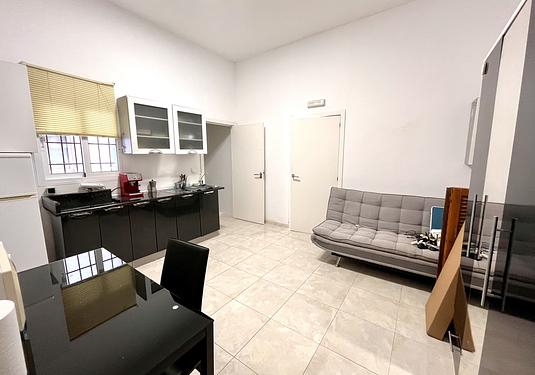 Commercial in Playa Flamenca