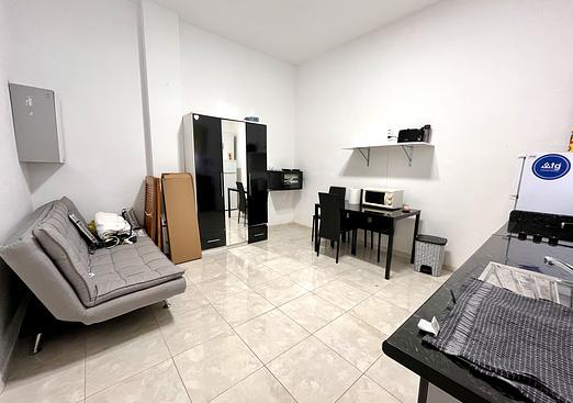 Commercial in Playa Flamenca