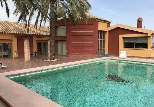 Country house in Totana