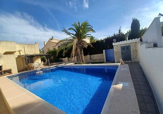 Town house in Los Balcones