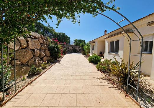 Villa in Periana