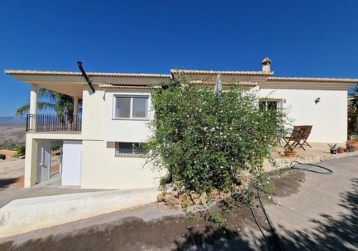 Villa in Periana