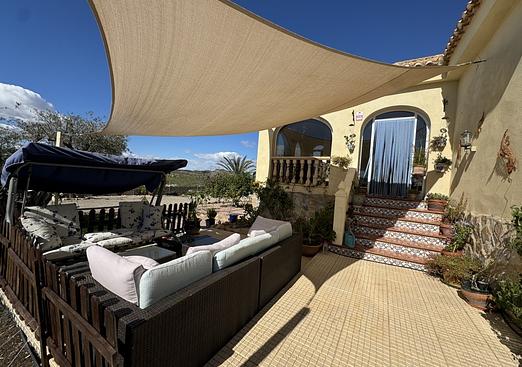 Country house in Torremendo