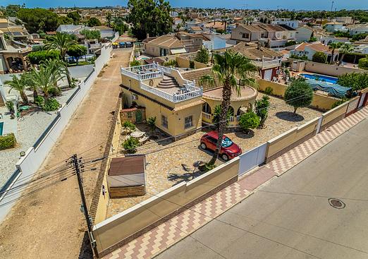 Villa in Torrevieja