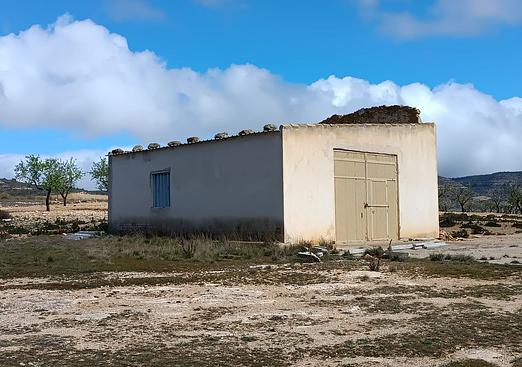 Country house in Yecla