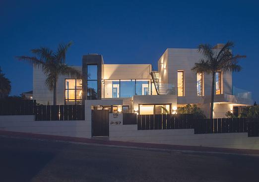 Villa in Nueva Andalucía