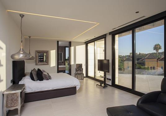 Villa in Nueva Andalucía