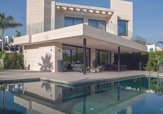 Villa in Nueva Andalucía