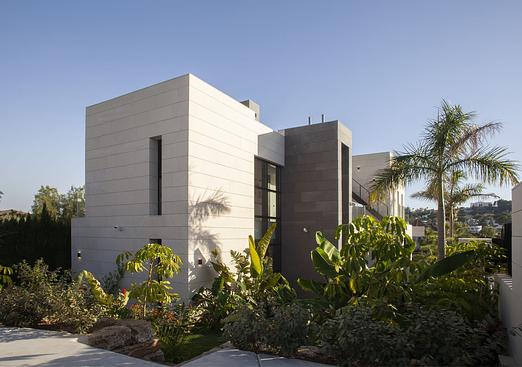 Villa in Nueva Andalucía