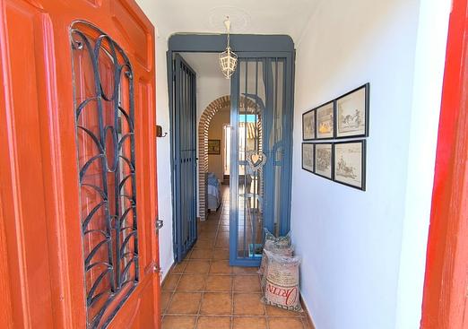 Town house in Raspay