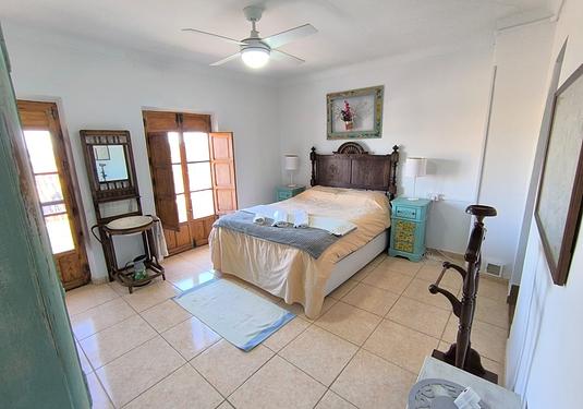 Town house in Raspay