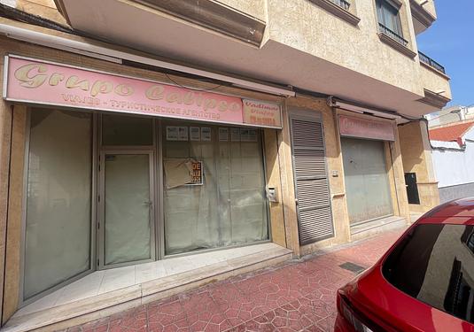 Commercial in Guardamar del Segura