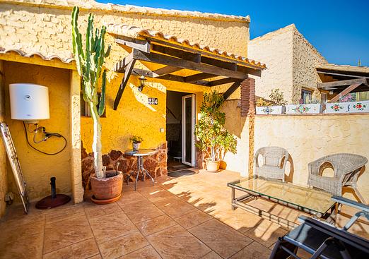 Commercial in Hondón de las Nieves