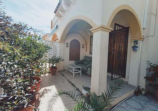 Quad villa in Playa Flamenca
