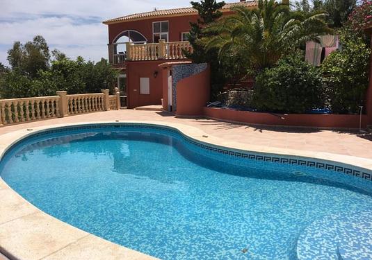 Villa in Alfas del Pi