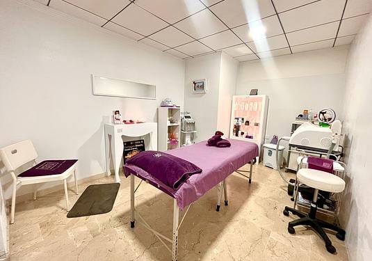 Commercial in Villamartin