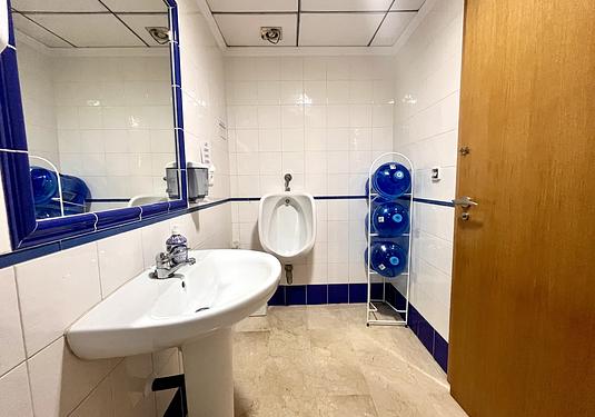 Commercial in Villamartin