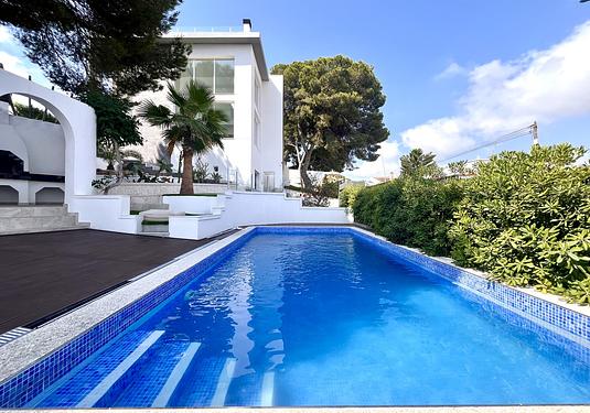 Villa in Los Balcones