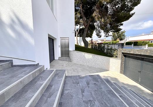 Villa in Los Balcones