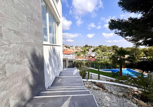 Villa in Los Balcones