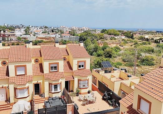 Town house in Cabo Roig
