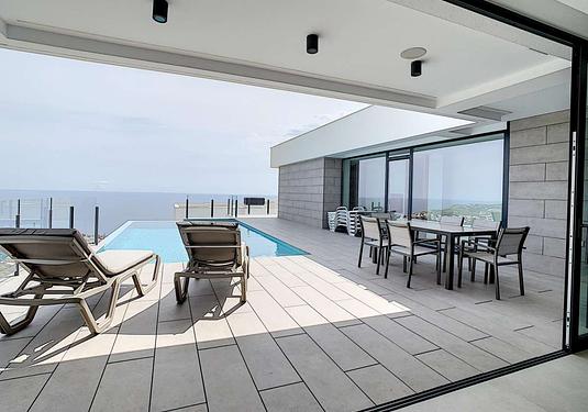 Villa in Cumbre del Sol