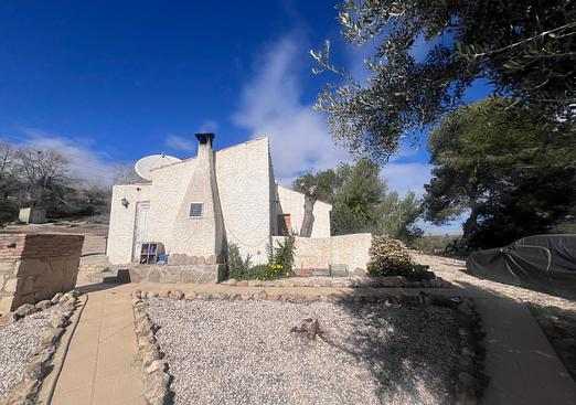 Country house in Torremendo