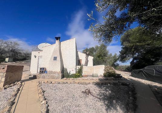 Country house in Torremendo